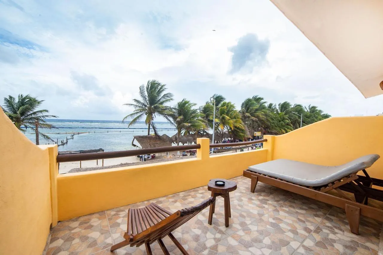 Mahasand Suites Mahahual 3*,